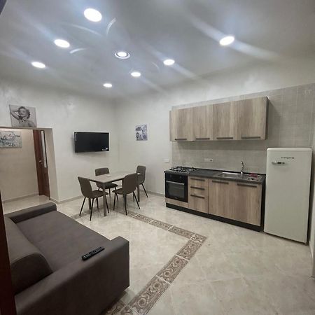 דירות נאפולי Dora House Valentino מראה חיצוני תמונה