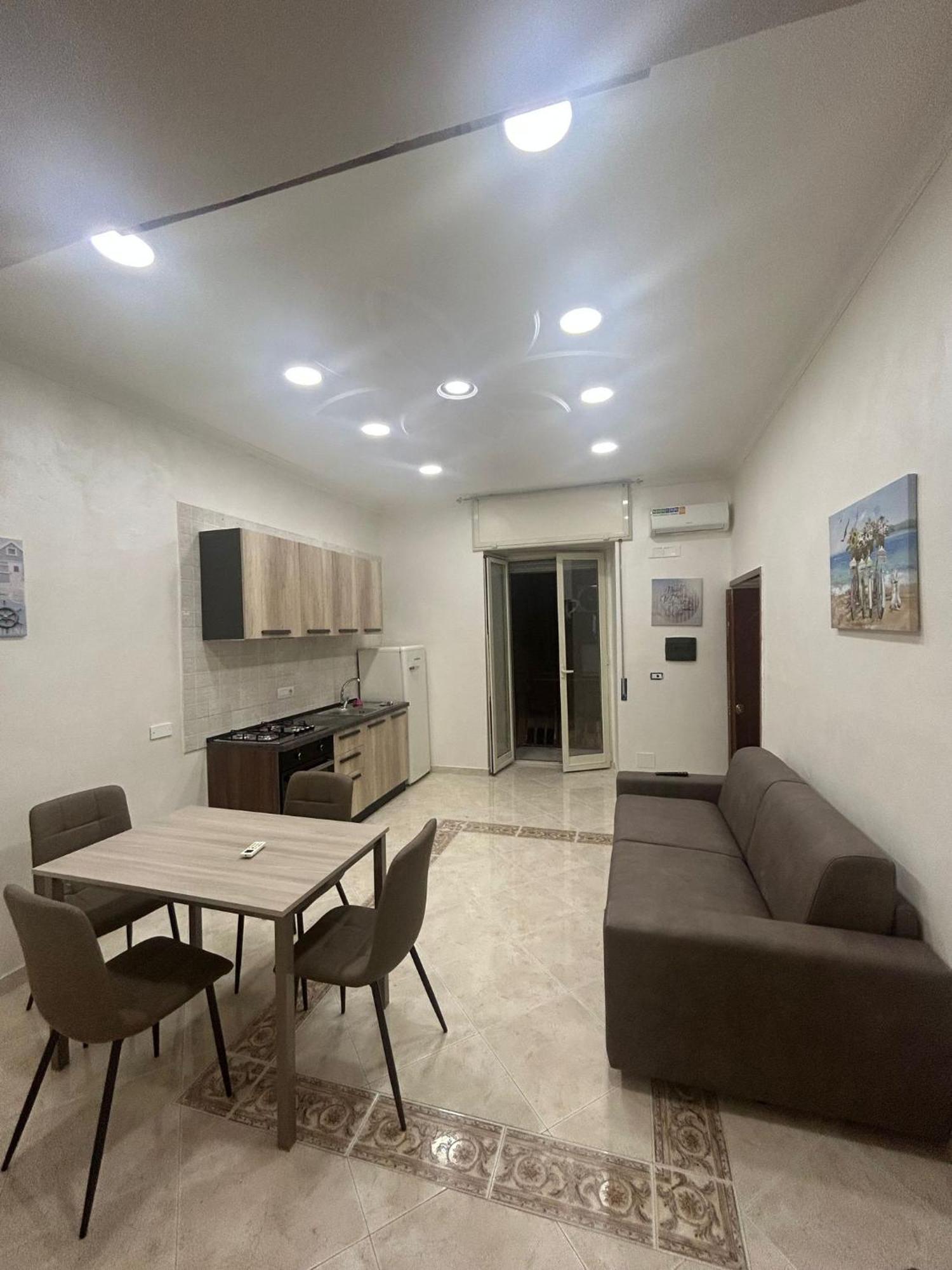 דירות נאפולי Dora House Valentino מראה חיצוני תמונה